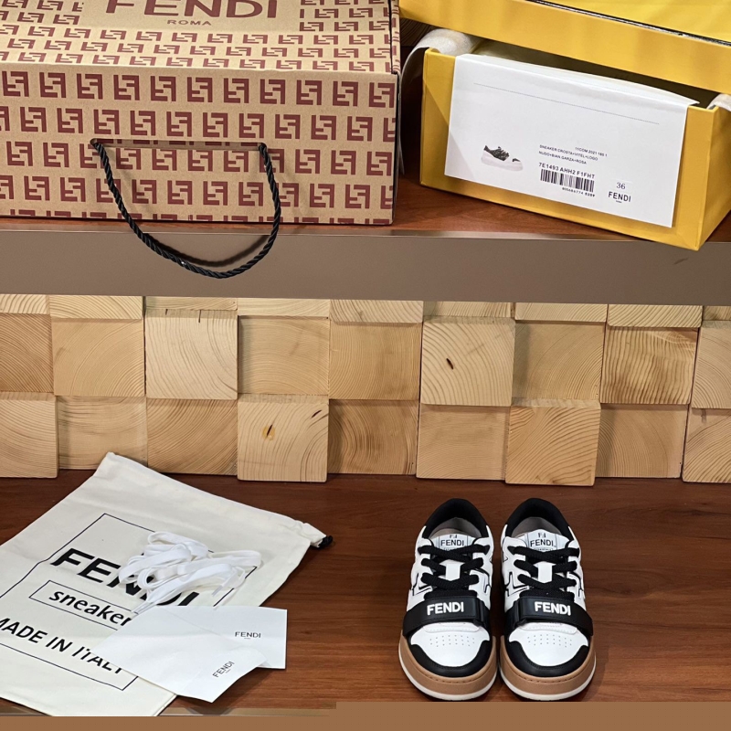 F**di casual shoes